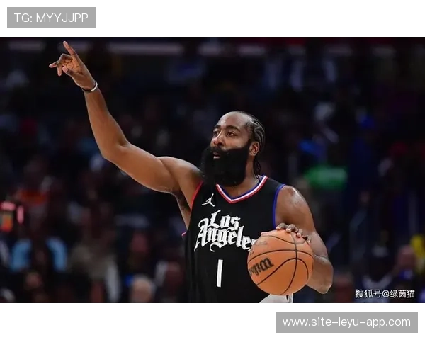 哈登罚球线冷静处理,76人压制对方末节反扑 哈登罚球线冷静处理,76人压制对方末节反扑