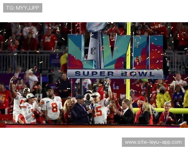 举世瞩目的欧冠“超级对决”回顾，欧冠决赛和超级碗