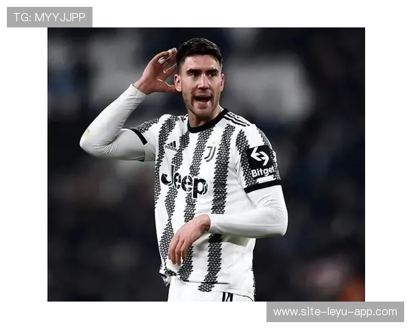 尤文快速传递极具穿透，基耶萨抽射打高