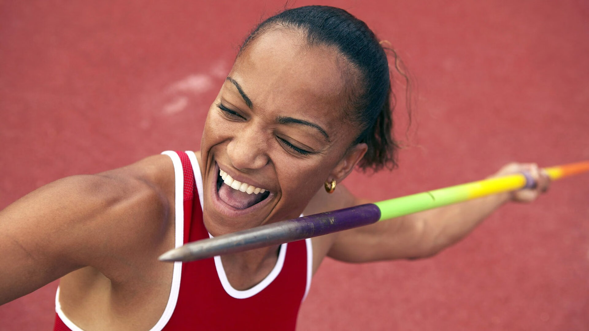 Popovici蝉联男子200 m自由泳金牌